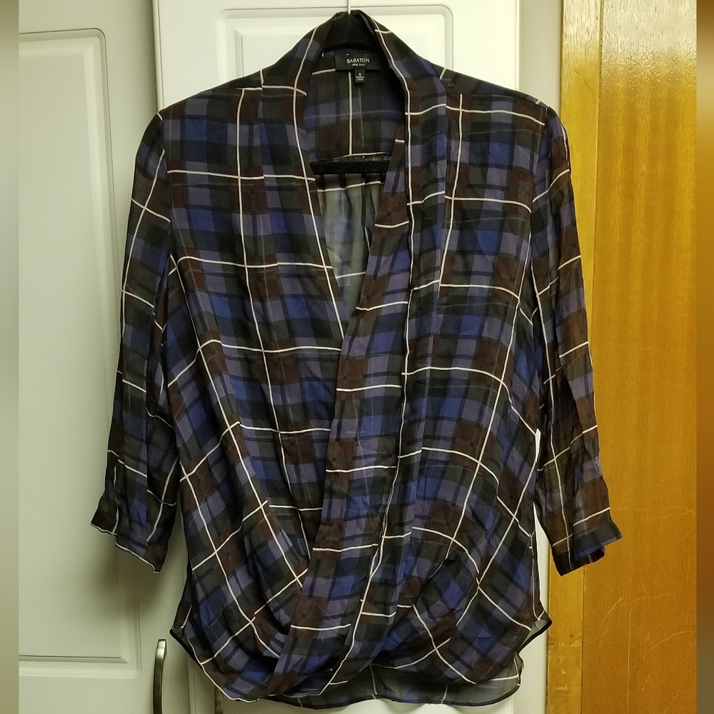 🍁🌺🌻Babaton plaid silk criss cross top